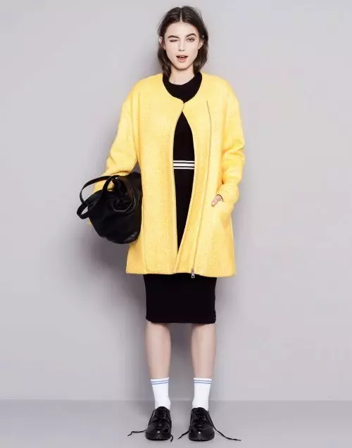 Žuta kaput 2021 (123 fotografija): Šta da obučem, šta šal u formi, moderan kaput, torbu do žute kaput, pribor, svijetlo žuta 536_82