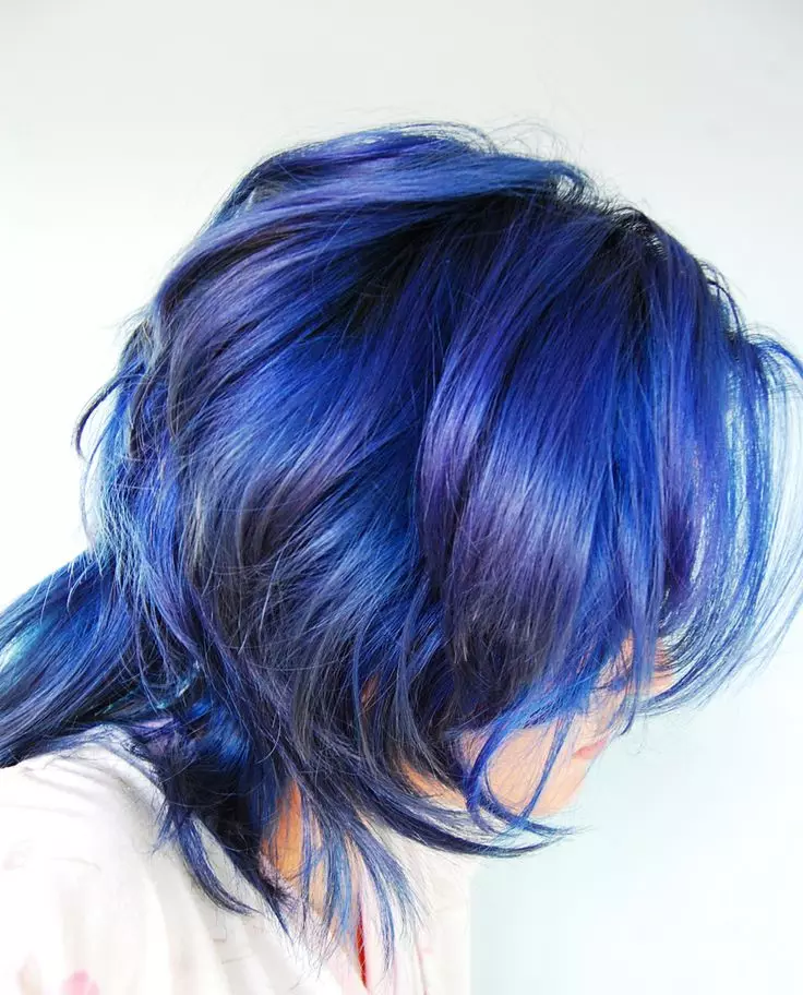 Blue Hair Paint: Ülevaade vastupidavatest juuste värvidest sinise tumpiga, helesinisest kuni mustade ja siniste toonideni 5402_47