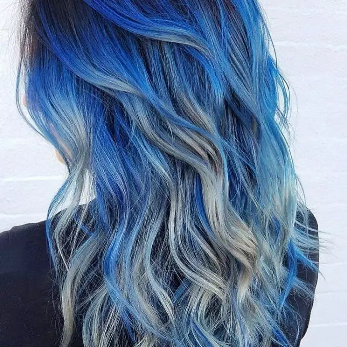 Blue Hair Paint: Ülevaade vastupidavatest juuste värvidest sinise tumpiga, helesinisest kuni mustade ja siniste toonideni 5402_48