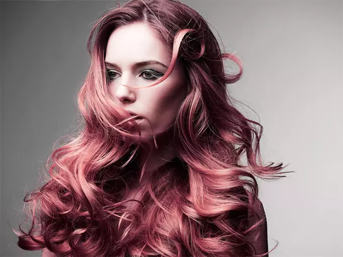 Prestige Hair Paints (22 Foto): Palet bunga, Ciri-ciri Brelil Colorianne Lines, menjadi melampau dan lain-lain 5407_16