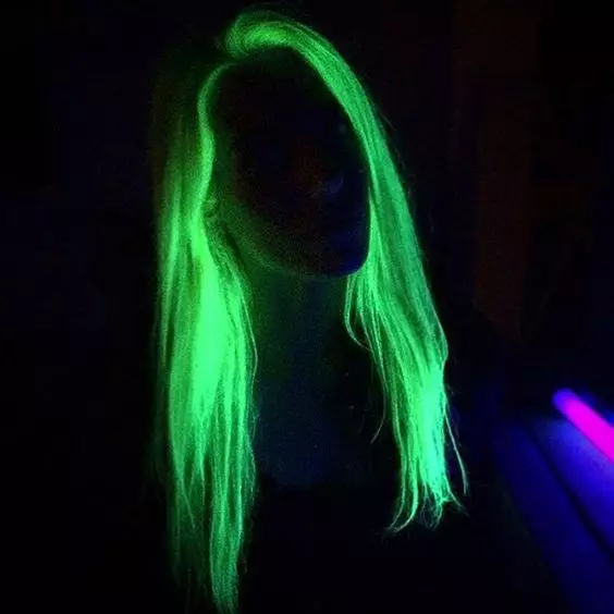 Neon коса боя: Как да изберем боя, светещ в тъмното? Плюсове и минуси на флуоресцентна боя 5441_13