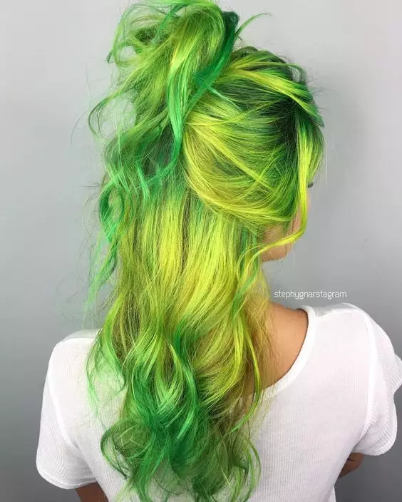 Green hair paint: Choosing persistent paints with green pigment. How to bring green paint with dark and light hair? 5469_13
