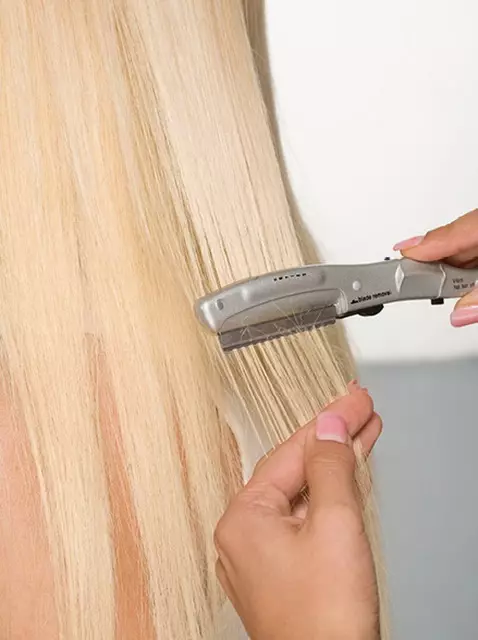 L'extensió de els cabells en un cable flexible de connexió (29 fotos): Característiques d'extensions de cabell amb un mètode de ratolí amb interferència, extensió usant micro-pigtails 5502_12
