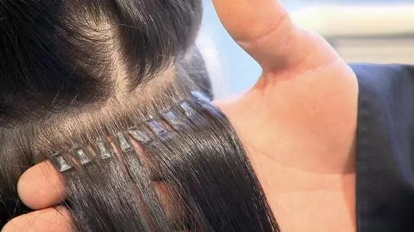 Холодне нарощування волосся (23 фото): технологія нарощування волосся холодним способом, вибираємо клей і гель. Яка техніка краще? Відгуки 5510_16