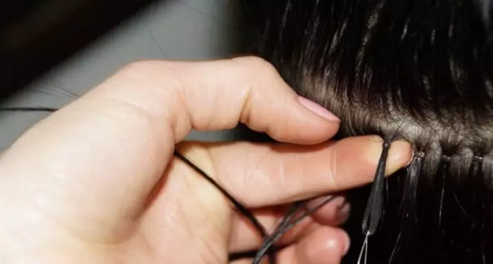 Cold Hair Extension (23 foto's): Haarverlengingstechnologie met een koude manier, kies lijm en gel. Welke techniek is beter? Beoordelingen 5510_20