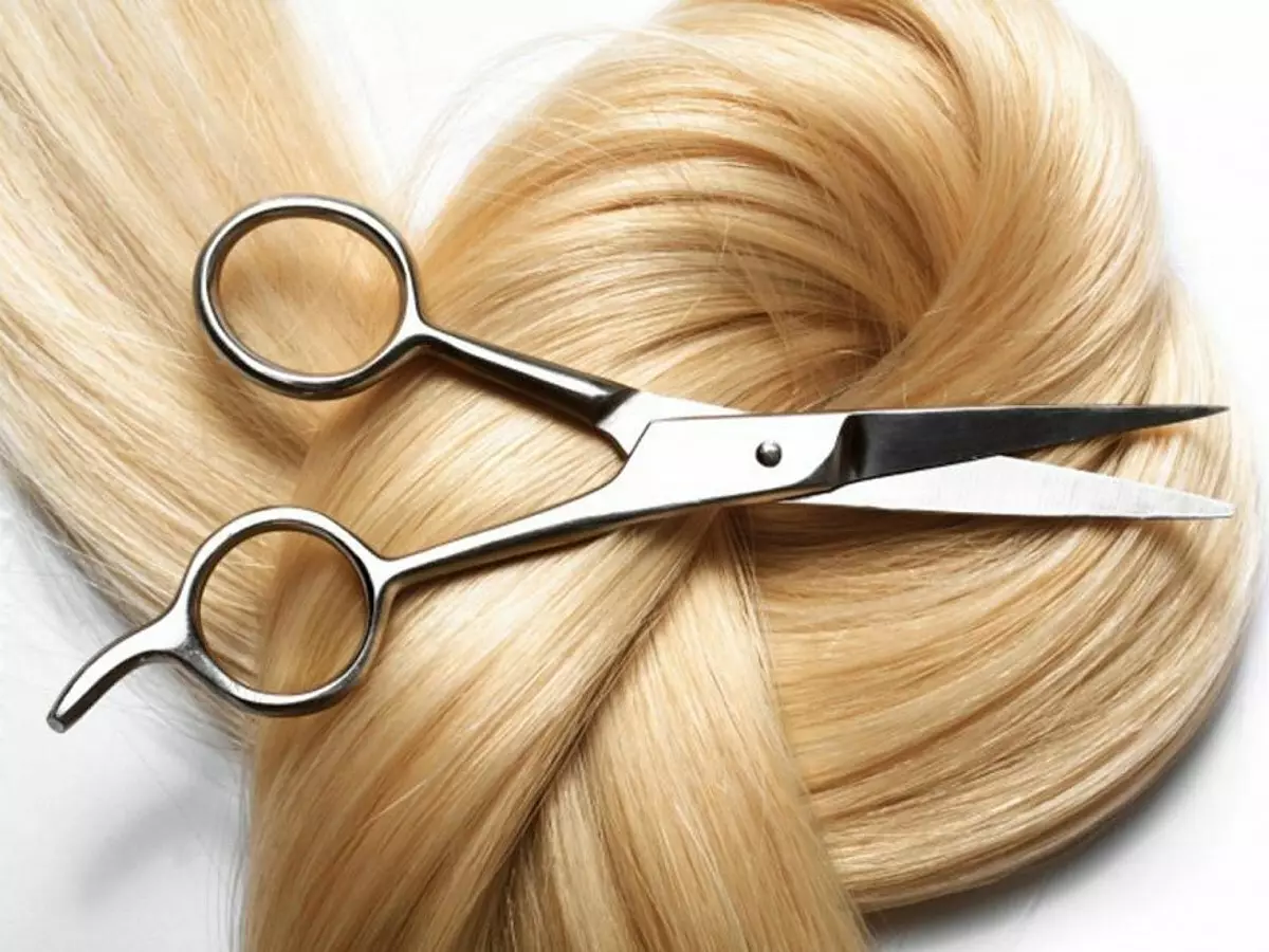 Αφαίρεση εκτεταμένων μαλλιών: Πώς και τι σημαίνει να αφαιρέσετε τα εκτεταμένα μαλλιά στο σπίτι; Επιλέξτε υγρό για απομάκρυνση 5518_25