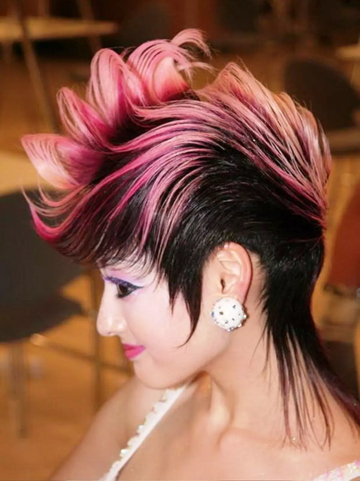 Зачіски (142 фото): найкрасивіші види жіночих зачісок, модельні стрижки для дівчат з назвами 5567_88