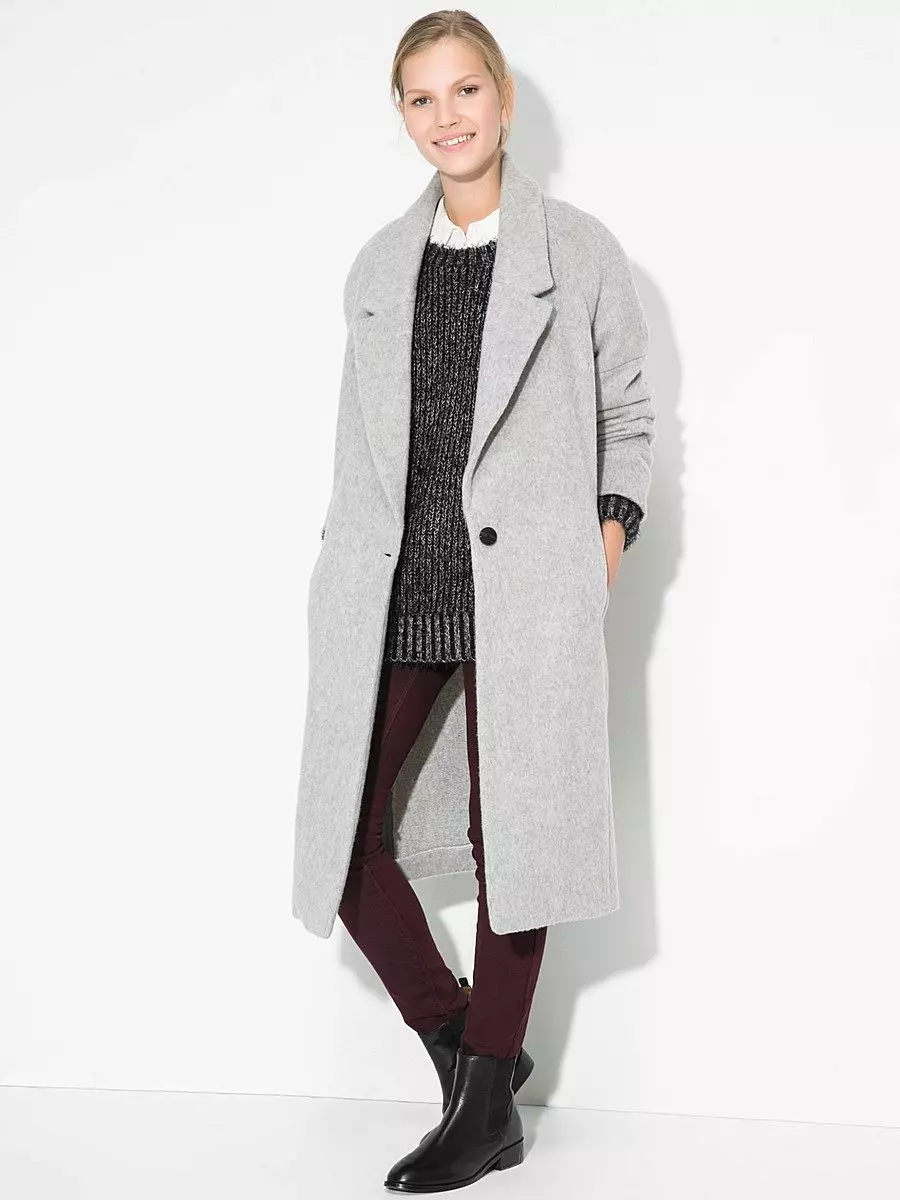 Rovný kabát (86 fotek): ženský nátěr přímého řezu, bez límce, s jakým nosit, od dvacivého, dlouhého, krátkého, trendy 2021, s límcem 559_15