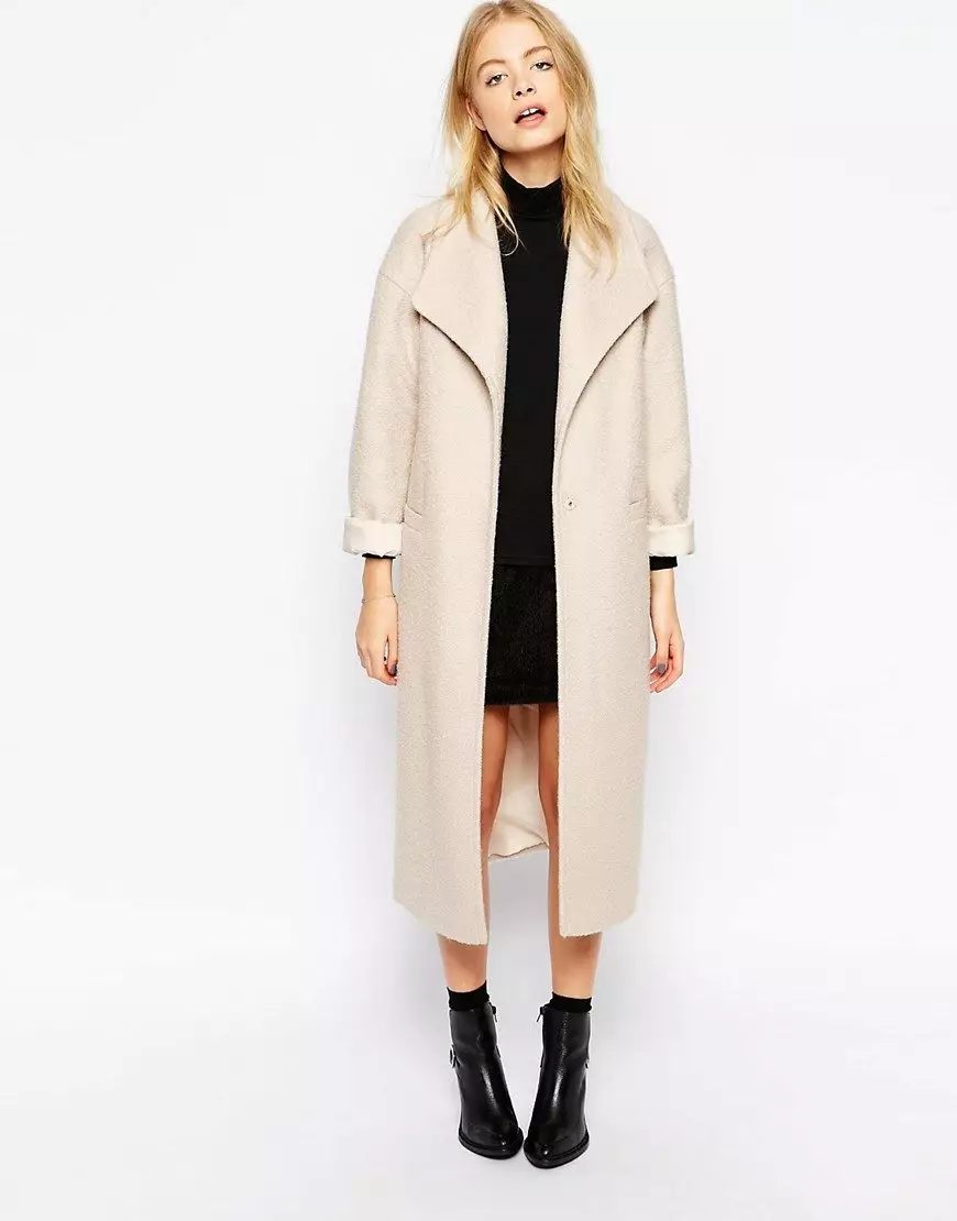 Rovný kabát (86 fotek): ženský nátěr přímého řezu, bez límce, s jakým nosit, od dvacivého, dlouhého, krátkého, trendy 2021, s límcem 559_37