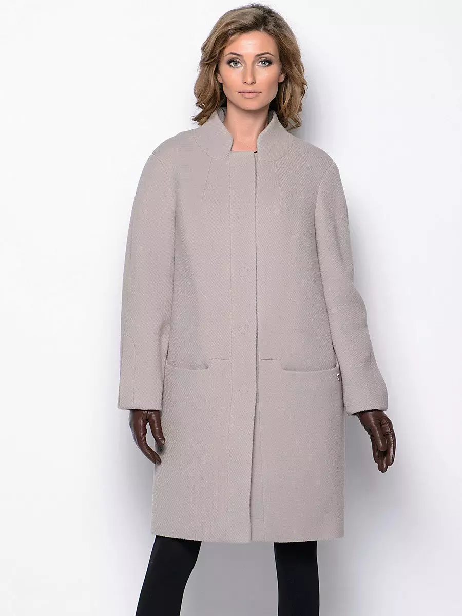 Директно палто (86 фотографии): Женски слој од директна сече, без јака, со која носење, од двоен, долг, краток, трендовски 2021, со јака 559_4