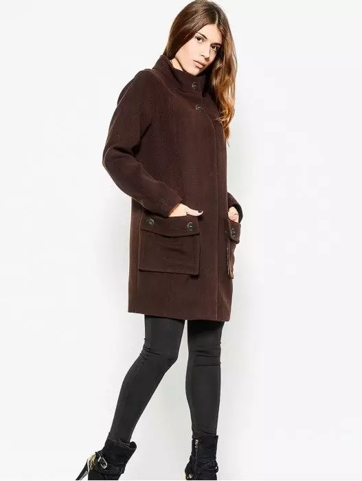 Rovný kabát (86 fotek): ženský nátěr přímého řezu, bez límce, s jakým nosit, od dvacivého, dlouhého, krátkého, trendy 2021, s límcem 559_64