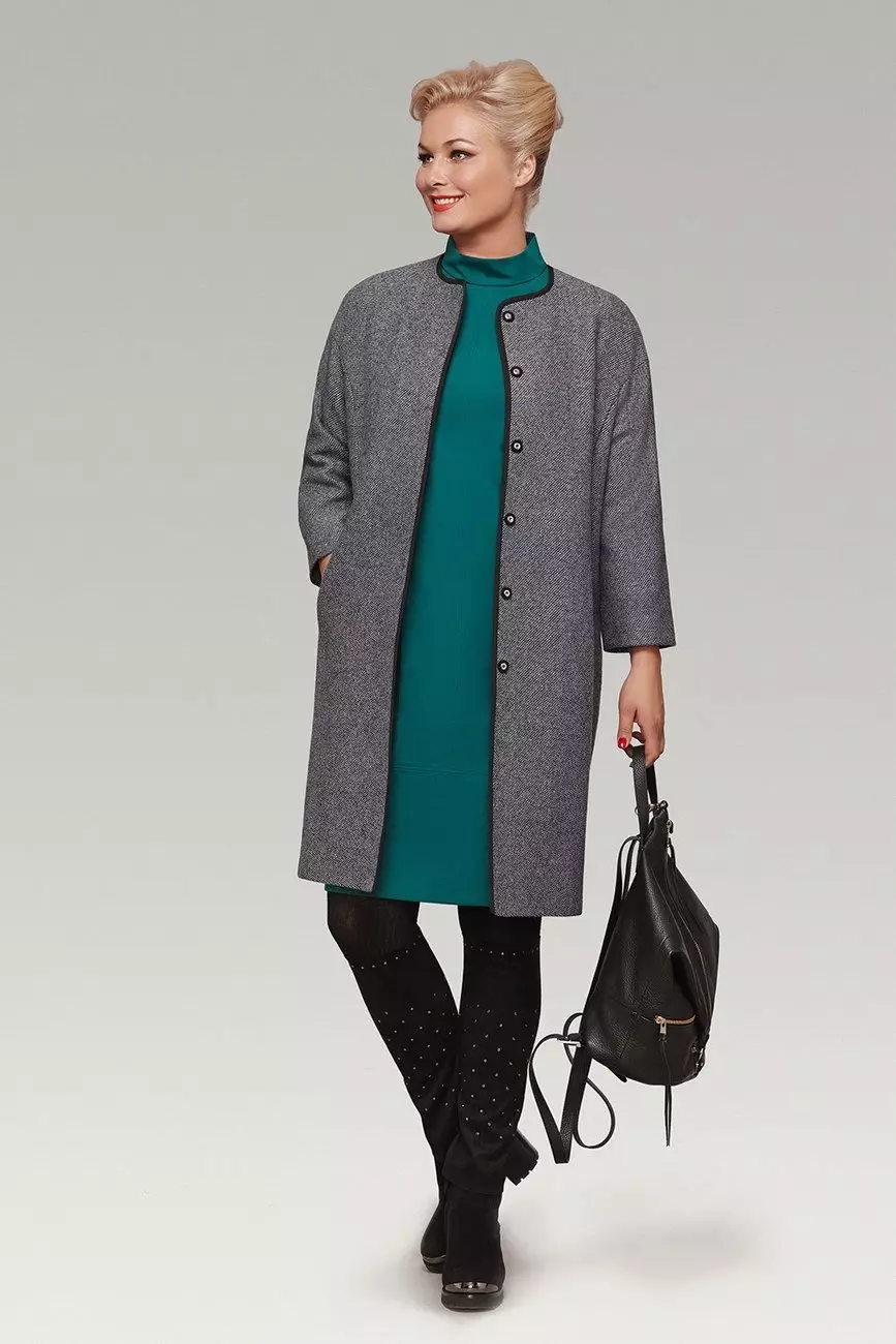 Rovný kabát (86 fotek): ženský nátěr přímého řezu, bez límce, s jakým nosit, od dvacivého, dlouhého, krátkého, trendy 2021, s límcem 559_85