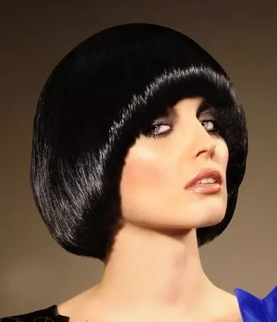 Frauen-Frisuren der 70er Jahre (37 Fotos): Mode für Frisuren und Abschläge in der UdSSR. Wie macht man auf kurze Haare stapeln? 5654_27
