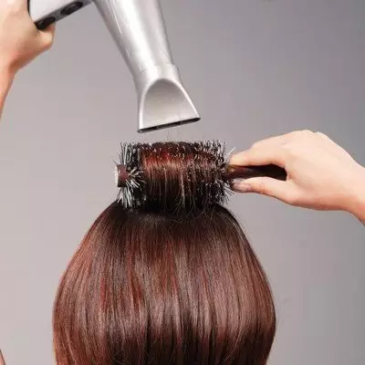 Kısa saçlar için rahat saç modelleri (70 fotoğraf): Hafif ve basit günlük şekillendirme. Hızlıca evde bir saç modeli nasıl yapılır? 5668_9