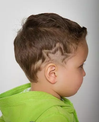 Hairstyles for ბიჭები 7-9 წლის (34 ფოტო): ციცაბო და მოდური ბავშვთა haircuts, ელეგანტური მოგრძო hairstyles და სხვა პარამეტრები 5752_20