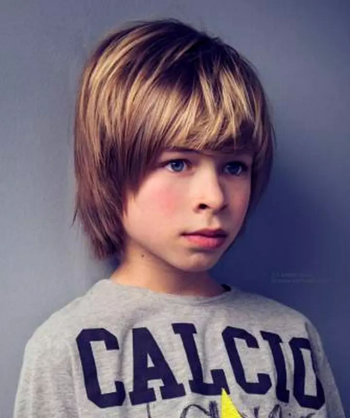男孩的髮型11歲（54張）：兒童側面的時尚和陡峭的髮型，為短髮的男孩選擇兒童模型髮型 5756_33