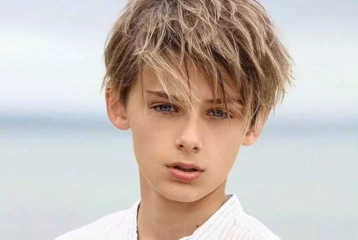男孩的髮型11歲（54張）：兒童側面的時尚和陡峭的髮型，為短髮的男孩選擇兒童模型髮型 5756_51