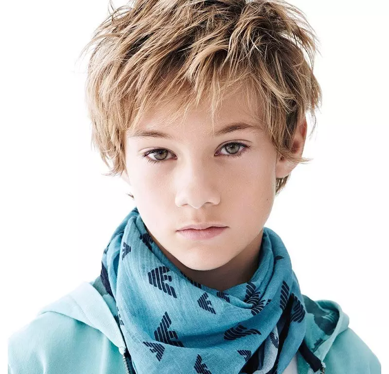 Hairstyles untuk kanak-kanak lelaki berumur 11 tahun (54 gambar): Potongan rambut bergaya dan curam di sebelah untuk kanak-kanak, Memilih gaya rambut kanak-kanak untuk kanak-kanak lelaki dengan rambut pendek 5756_7