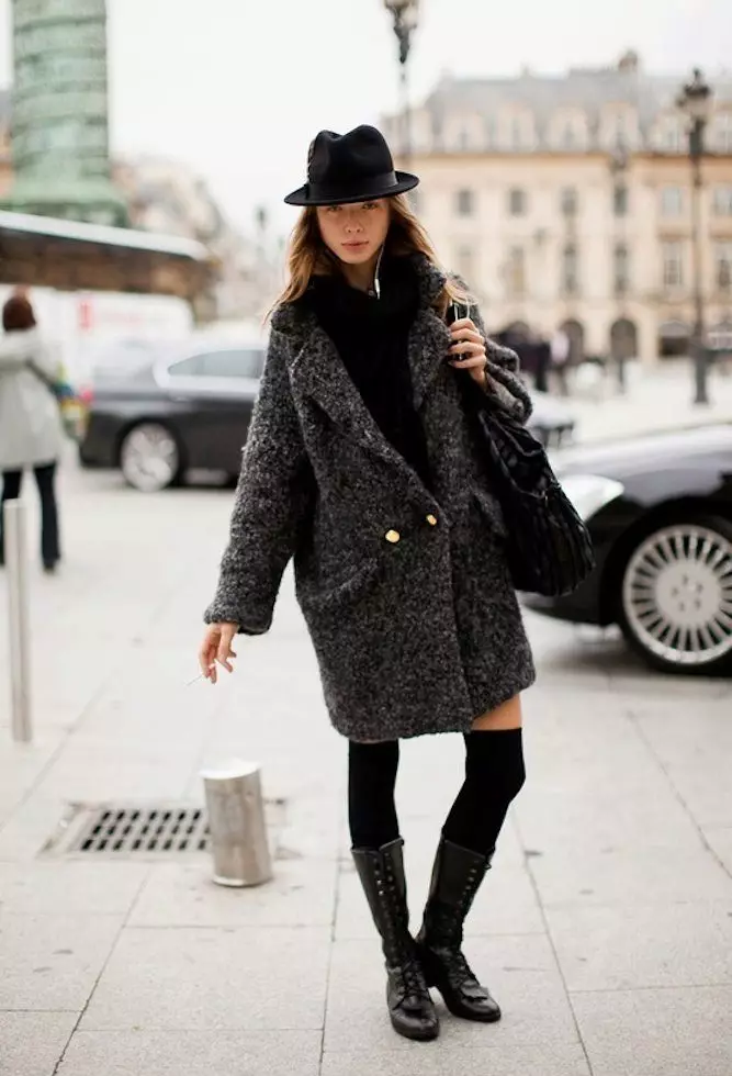 Abrigo clásico femenino (75 fotos): lo que lleva, de moda 2021, inglés, encapuchado, con un cuello inglés, hasta la rodilla, largo 575_11