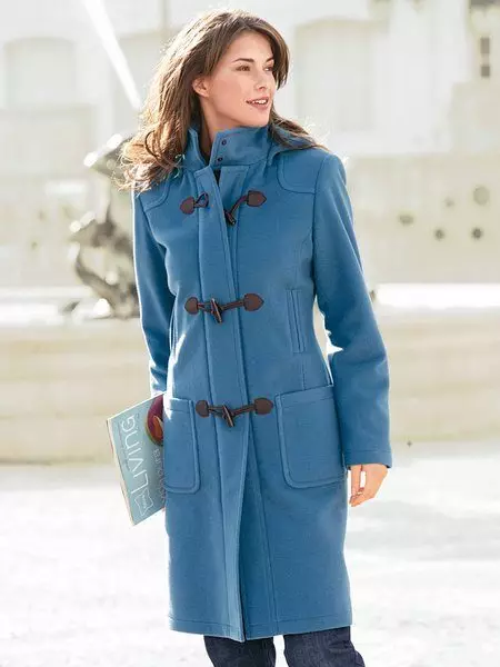 Abrigo clásico femenino (75 fotos): lo que lleva, de moda 2021, inglés, encapuchado, con un cuello inglés, hasta la rodilla, largo 575_15