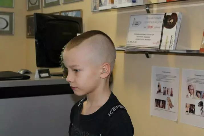 Hairstyles untuk Boys 10-14 tahun (70 gambar): Potongan rambut bergaya untuk remaja 12 tahun. Bagaimana untuk memilih gaya rambut yang sejuk dan cantik untuk kanak-kanak lelaki selama 13 tahun? Contoh model dan gaya rambut yang sejuk 5766_51