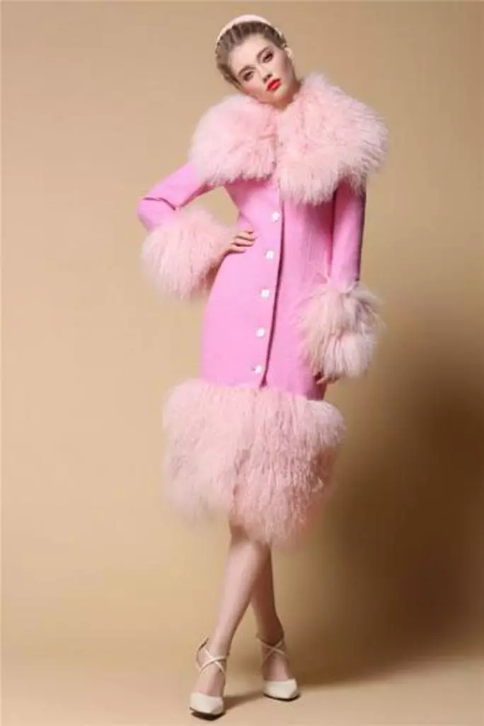 Italian coat (113 photos): female coat from Italy, down coats, trendy 2021, from Italian fabrics, brands 576_6