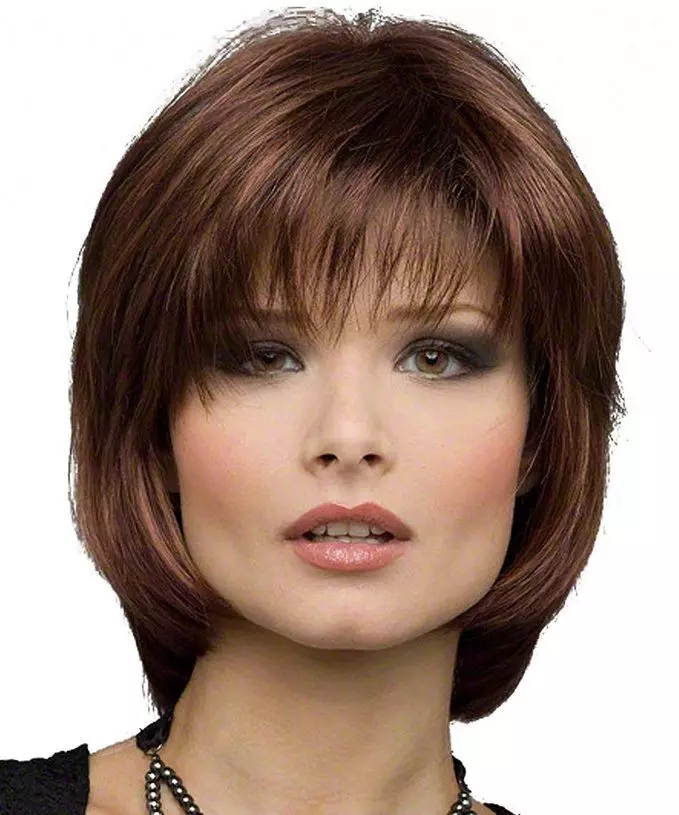 全婦女的理髮（67張）：為完整的女孩選擇像面部類型的全套女孩的時尚髮型。哪種髮型適合中長發？ 5799_39
