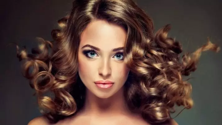 Kudri საწყისი pigtails (43 ფოტო): როგორ ლენტები თქვენი თმის ღამით მისაღებად ლამაზი ტალღების? როგორ გააკეთოს wavy curls გამოყენებით brazed სველი თმის? 5809_5