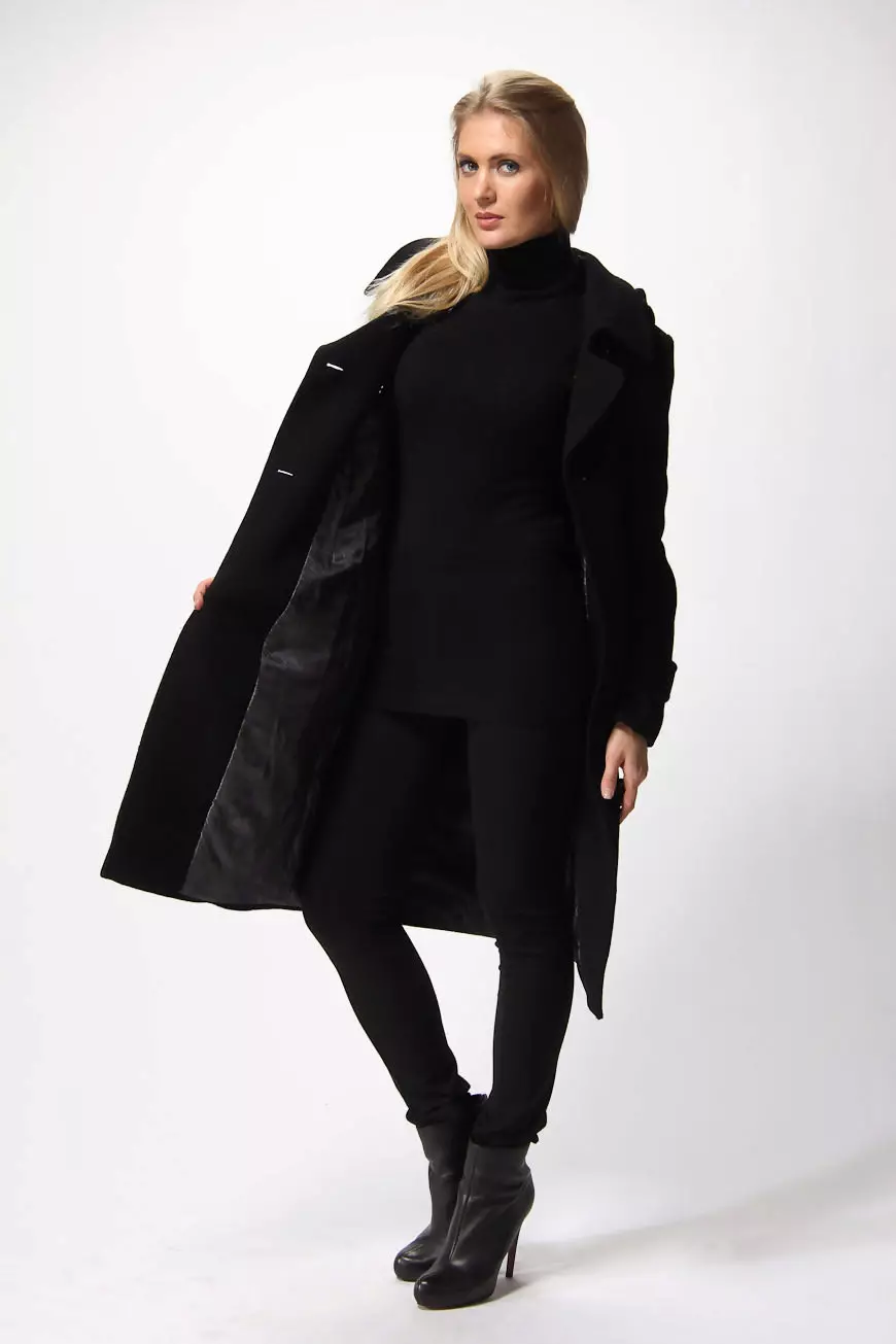 Klasszikus fekete kabát (68 fotók): Mit kell viselni 581_6