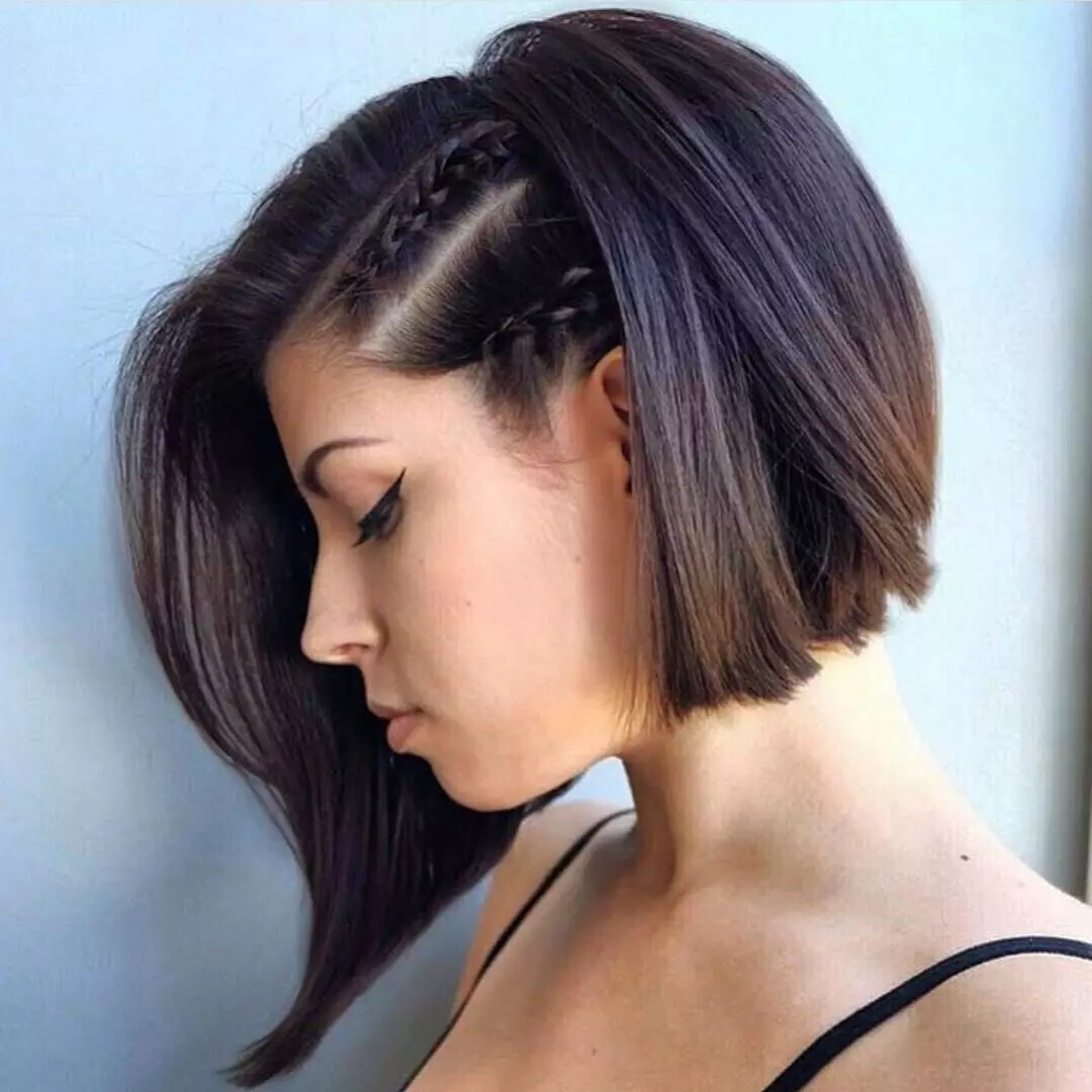 Asymmetri Haircut (54 billeder): En ordning og teknologi til at udføre bølget og lige hår. Bagsiden og foran asymmetriske frisurer med bangs og uden 5820_52