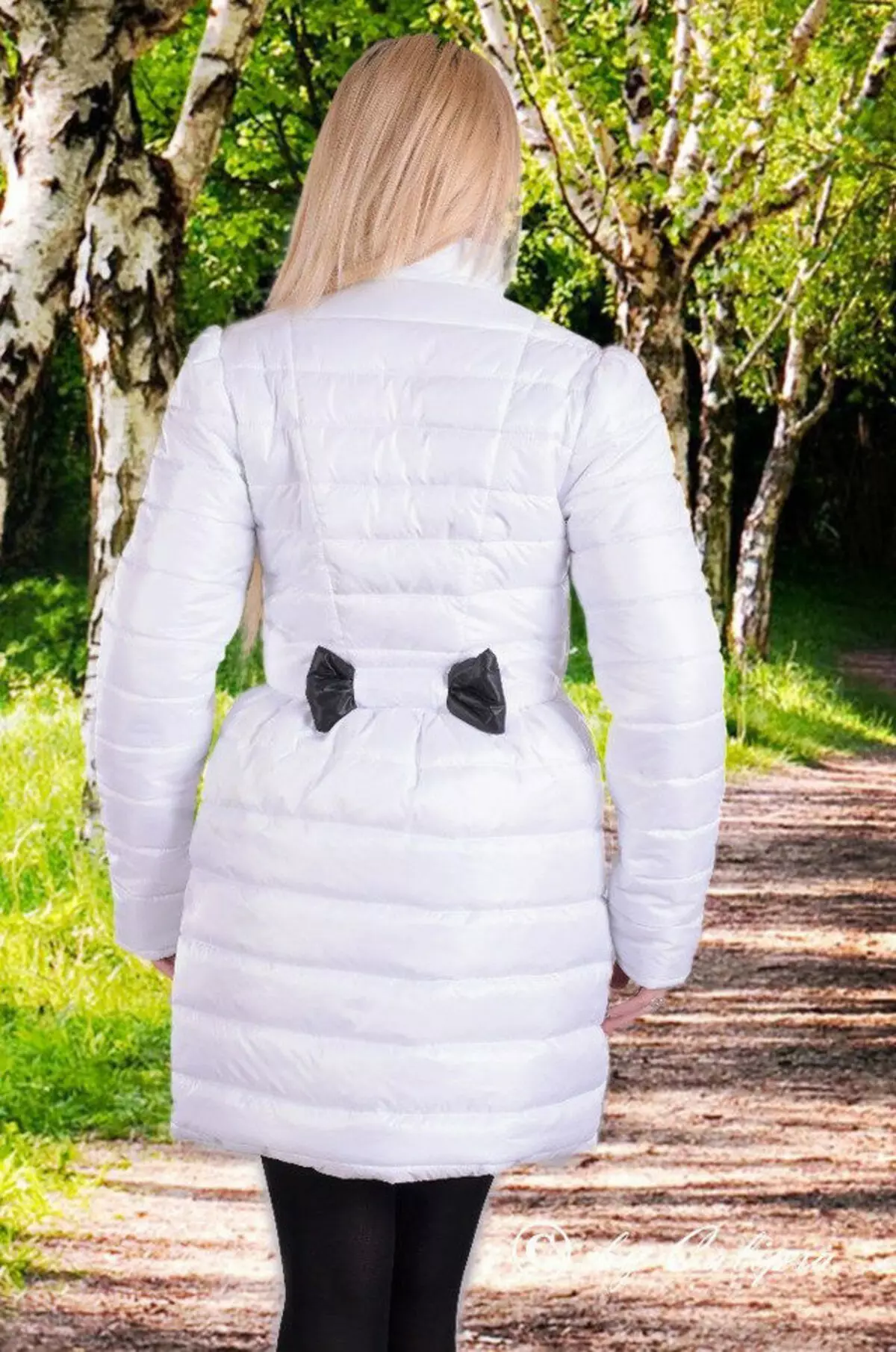 महिला पांढरे कोट (183 फोटो): बेलारूसपासून, आंबा येथून, पांढरा कोट, लांब, स्कार्फला कसे स्वच्छ करावे, हूड 583_47