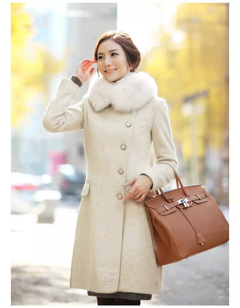 Wanita Putih Coat (183 Foto): Pendek, Dari Mango, Dari Belarus, Bagaimana Membersihkan Coat, Long, Scarf untuk Coat Putih, Berpakaian 583_54