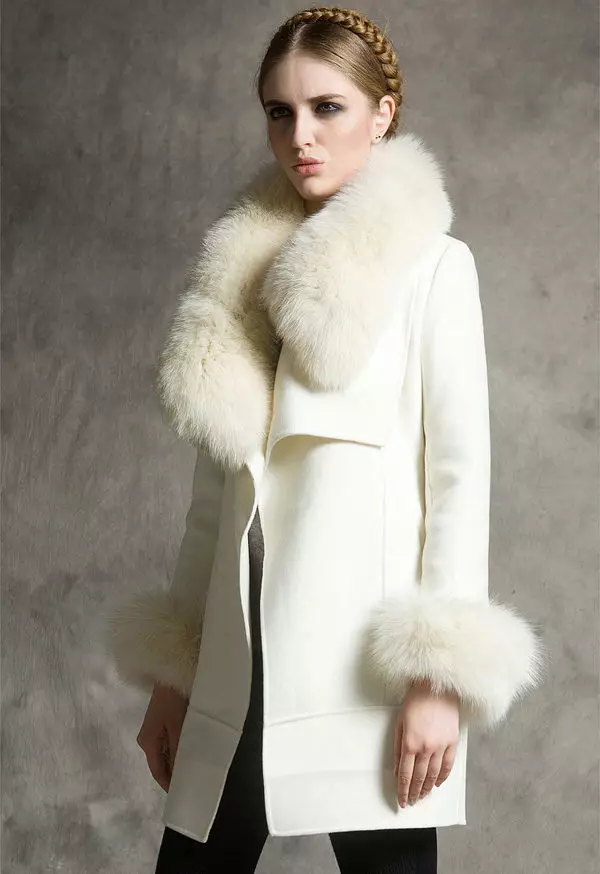 Naisten White Coat (183 kuvaa): Lyhyt, Mango, Valko-Venäjä, kuinka puhdistaa takki, pitkä, huivi valkoinen takki, hupullinen 583_55