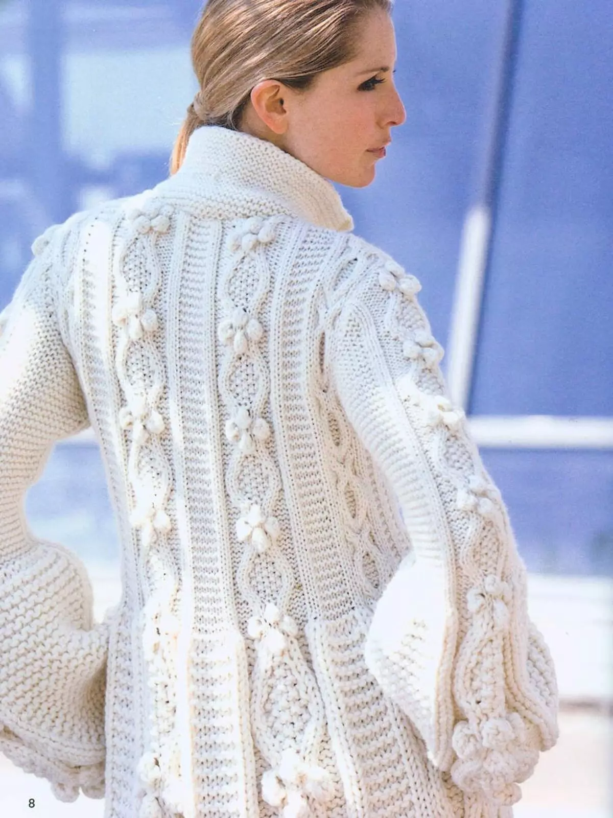 Wanita Putih Coat (183 Foto): Pendek, Dari Mango, Dari Belarus, Bagaimana Membersihkan Coat, Long, Scarf untuk Coat Putih, Berpakaian 583_86