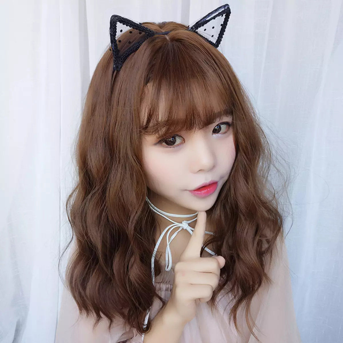 Mudah Bangs (44 foto): Bagaimana untuk membuat bangs dengan rambut panjang? Ciri-ciri dan Petua mengenai Reka Bentuk 5865_22