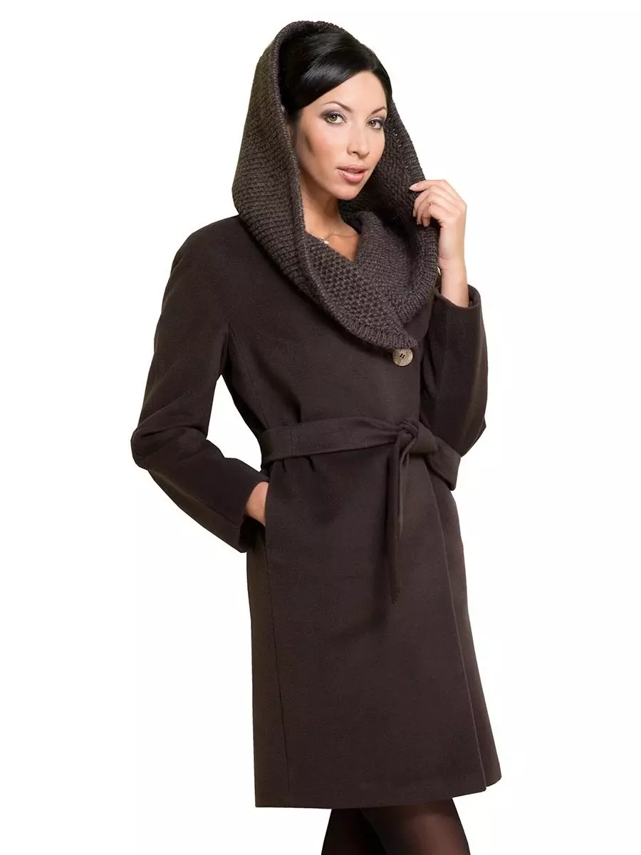 Pleteni kaput (96 fotografija): Ženski kaput na pletenu, s pletenim rukavima, dugačak, od lisica na pletivi 589_18