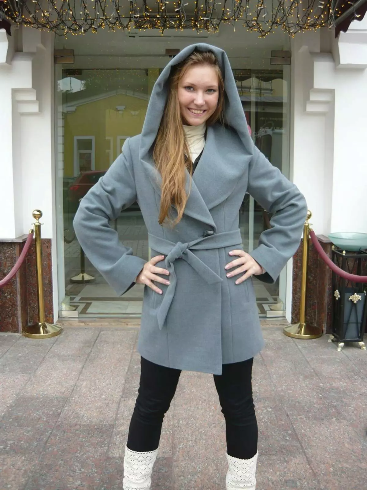 Cappotto a maglia (96 foto): cappotto di visone femminile su base a maglia, con maniche a maglia, lunga, da volpi su maglieria 589_19