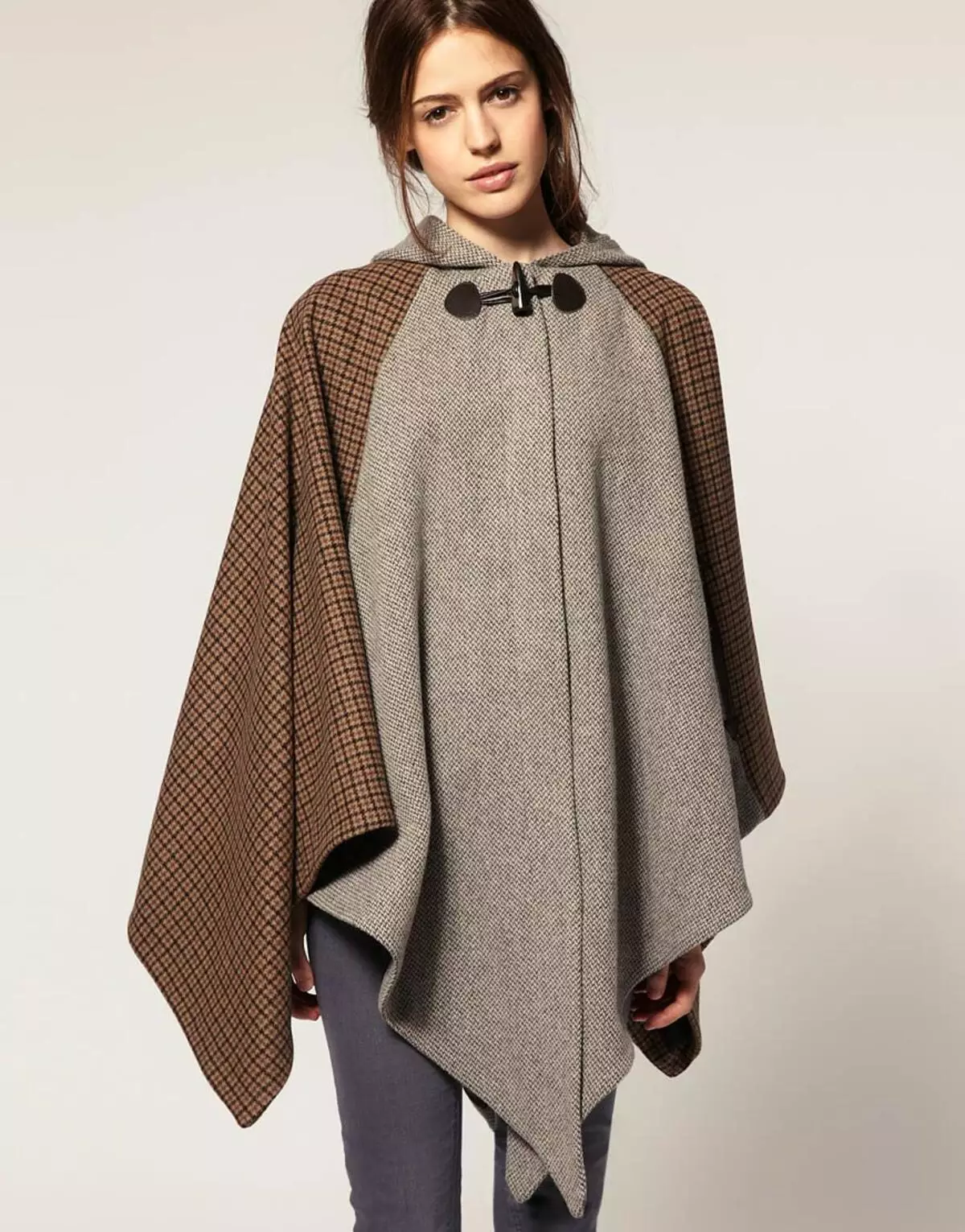 Pletený kabát (96 fotek): ženský norkový kabát na pletené bázi, s pletenými rukávy, dlouhé, z lišek na pletené oblečení 589_27