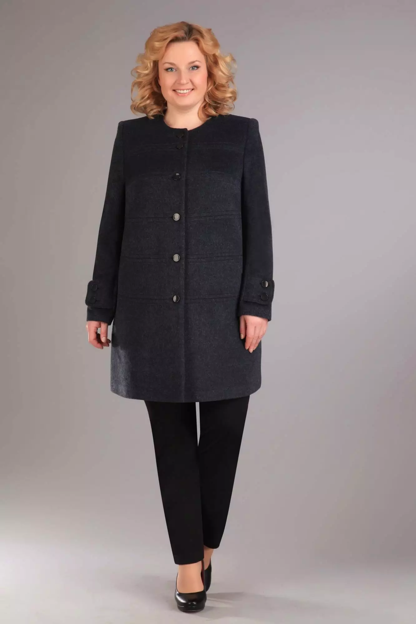 Pletený kabát (96 fotek): ženský norkový kabát na pletené bázi, s pletenými rukávy, dlouhé, z lišek na pletené oblečení 589_67