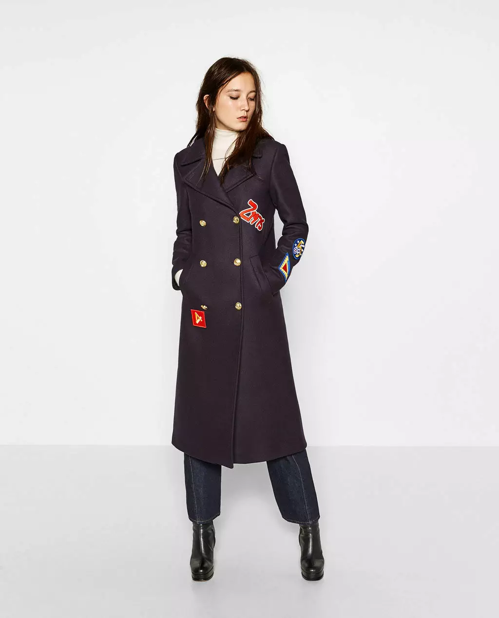 Pletený kabát (96 fotek): ženský norkový kabát na pletené bázi, s pletenými rukávy, dlouhé, z lišek na pletené oblečení 589_79