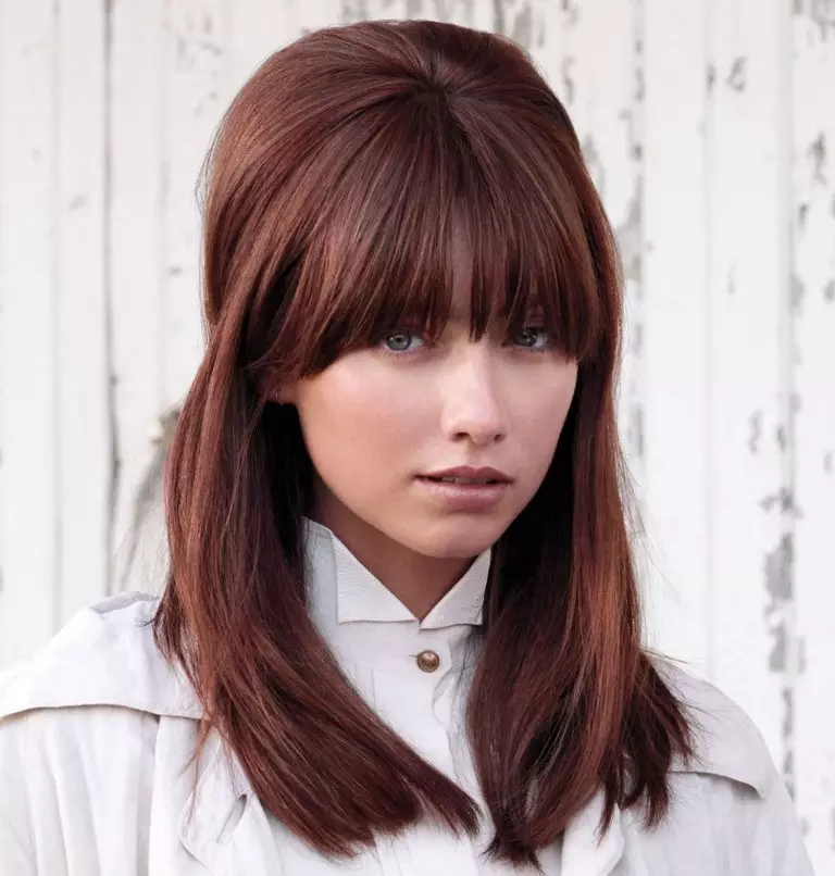 Bangs (111 photos): types and forms of bangs, options for beautiful female hairstyles like stars, features of double and other varieties of bangs 5921_24