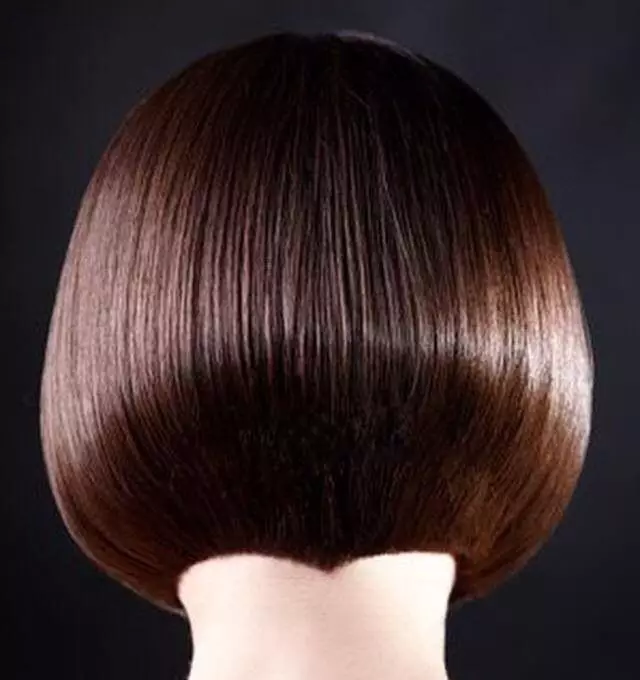 채팅 Sesson (79 장의 사진) : 모든 종류의 여성 이발사, 그들의 실행 기술, 길고 짧은 머리카락을위한 헤어 스타일 옵션 5932_6