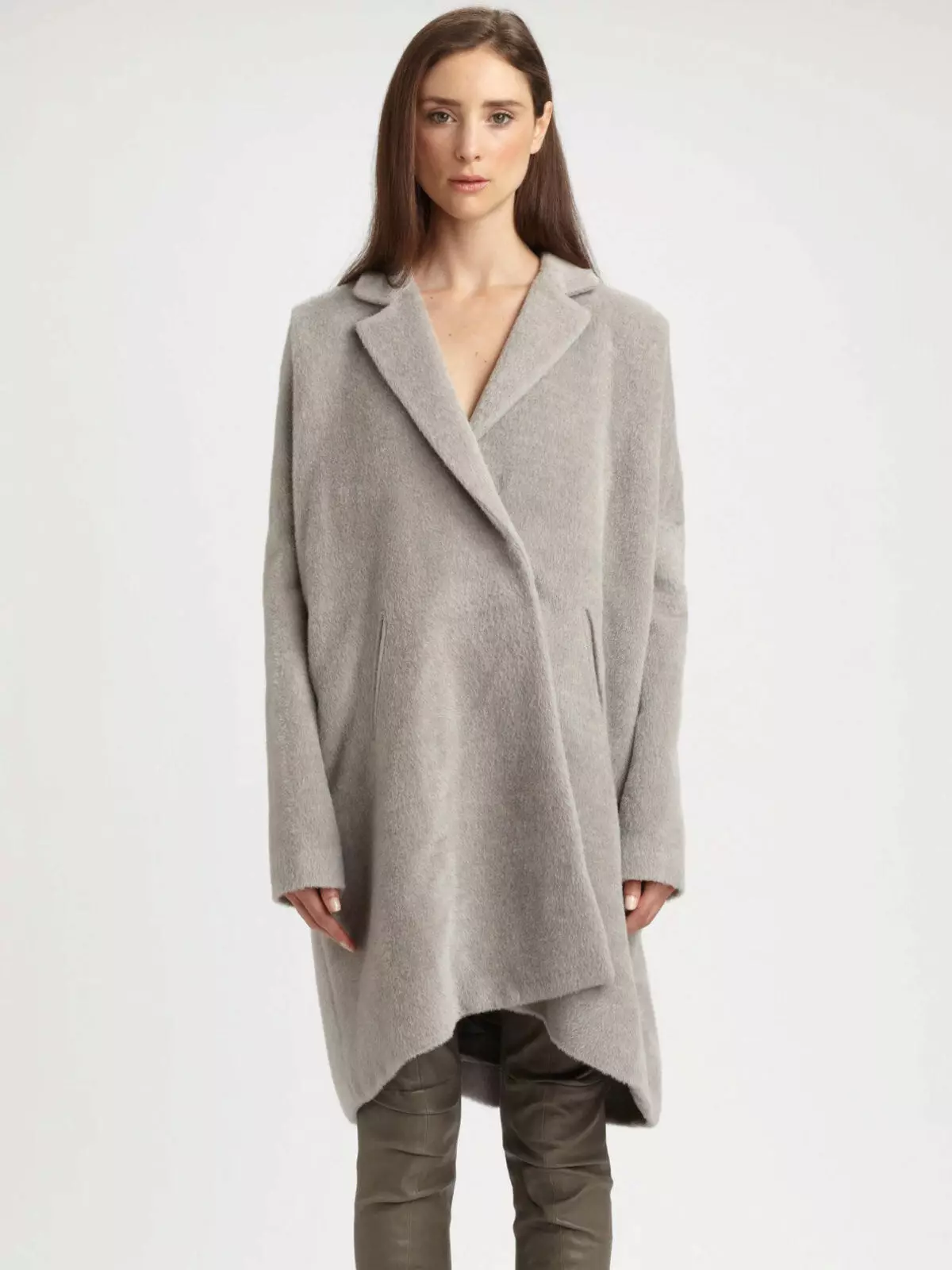 Alpaca coat (116 photos): production models ITALY, reviews, women's coat with hood, Belarusian, Germanic, from Kroyork 593_13