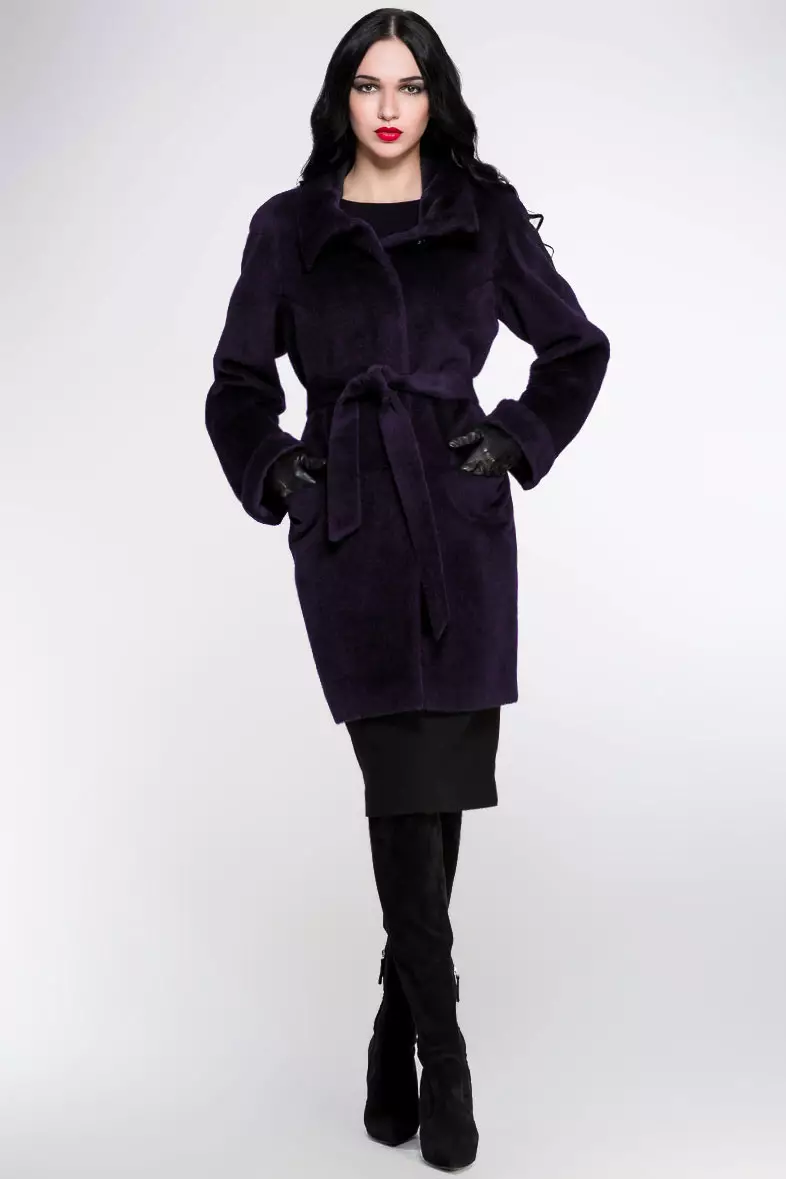 Alpaca coat (116 photos): production models ITALY, reviews, women's coat with hood, Belarusian, Germanic, from Kroyork 593_83