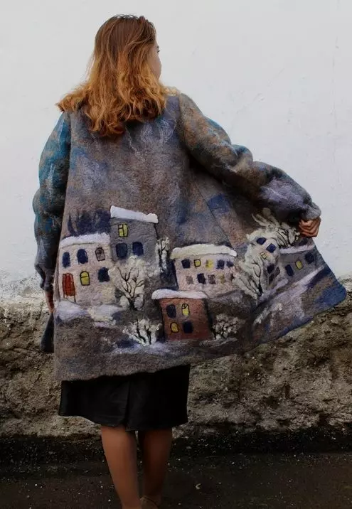 Abrigo de lana (75 fotos): Comentarios sobre la capa de valb femenino, sin forro, de Italia, abrigo de moda 595_49