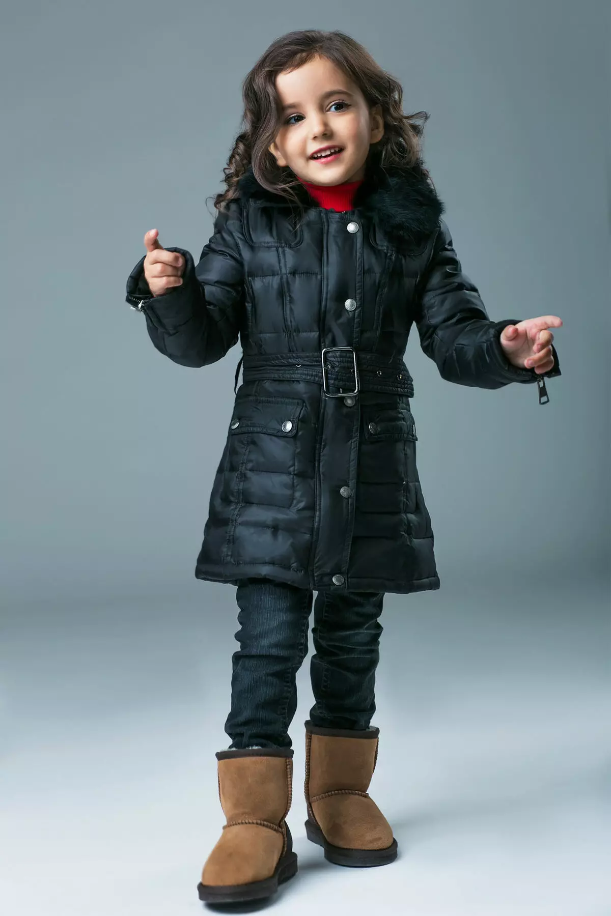 어린이 코트 (102 장의 사진) : 모직, 핀란드어, Zara, Downed, Dolce Gabbana, Shingry 훈련, 레드, 상어 코트, 시장 596_13