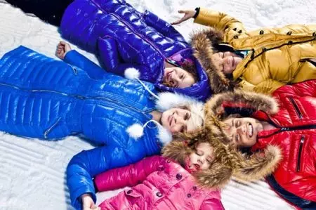 어린이 코트 (102 장의 사진) : 모직, 핀란드어, Zara, Downed, Dolce Gabbana, Shingry 훈련, 레드, 상어 코트, 시장 596_53