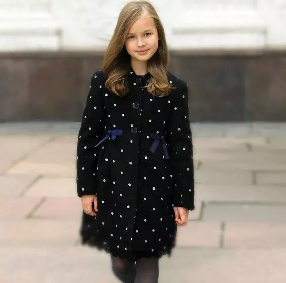 어린이 코트 (102 장의 사진) : 모직, 핀란드어, Zara, Downed, Dolce Gabbana, Shingry 훈련, 레드, 상어 코트, 시장 596_64