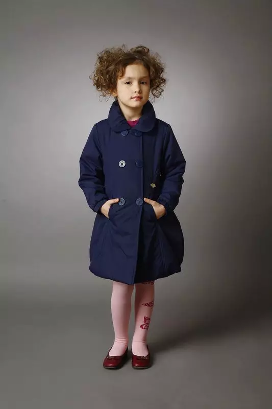 어린이 코트 (102 장의 사진) : 모직, 핀란드어, Zara, Downed, Dolce Gabbana, Shingry 훈련, 레드, 상어 코트, 시장 596_72