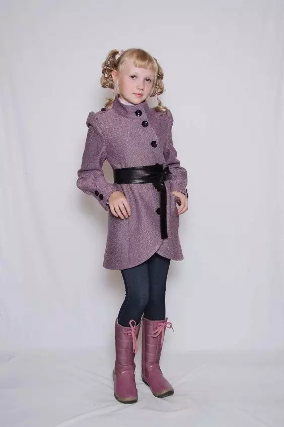 어린이 코트 (102 장의 사진) : 모직, 핀란드어, Zara, Downed, Dolce Gabbana, Shingry 훈련, 레드, 상어 코트, 시장 596_97